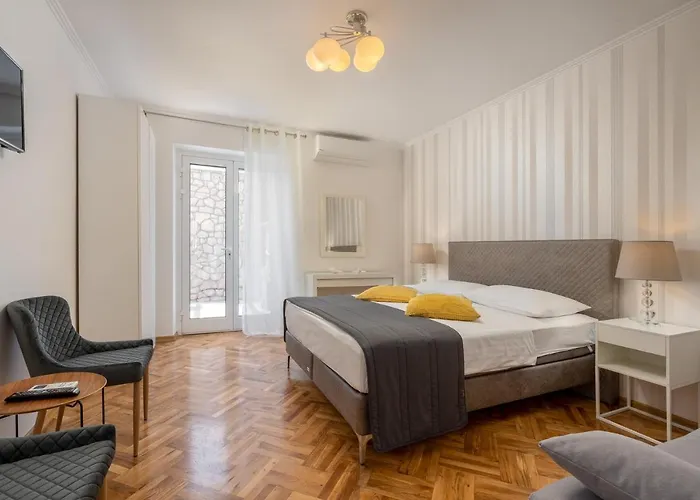 Apartment Banje Beach 3